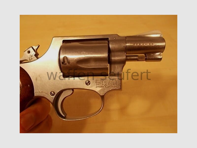 Smith & Wesson M 60 Stainless 2 Zoll Revolver