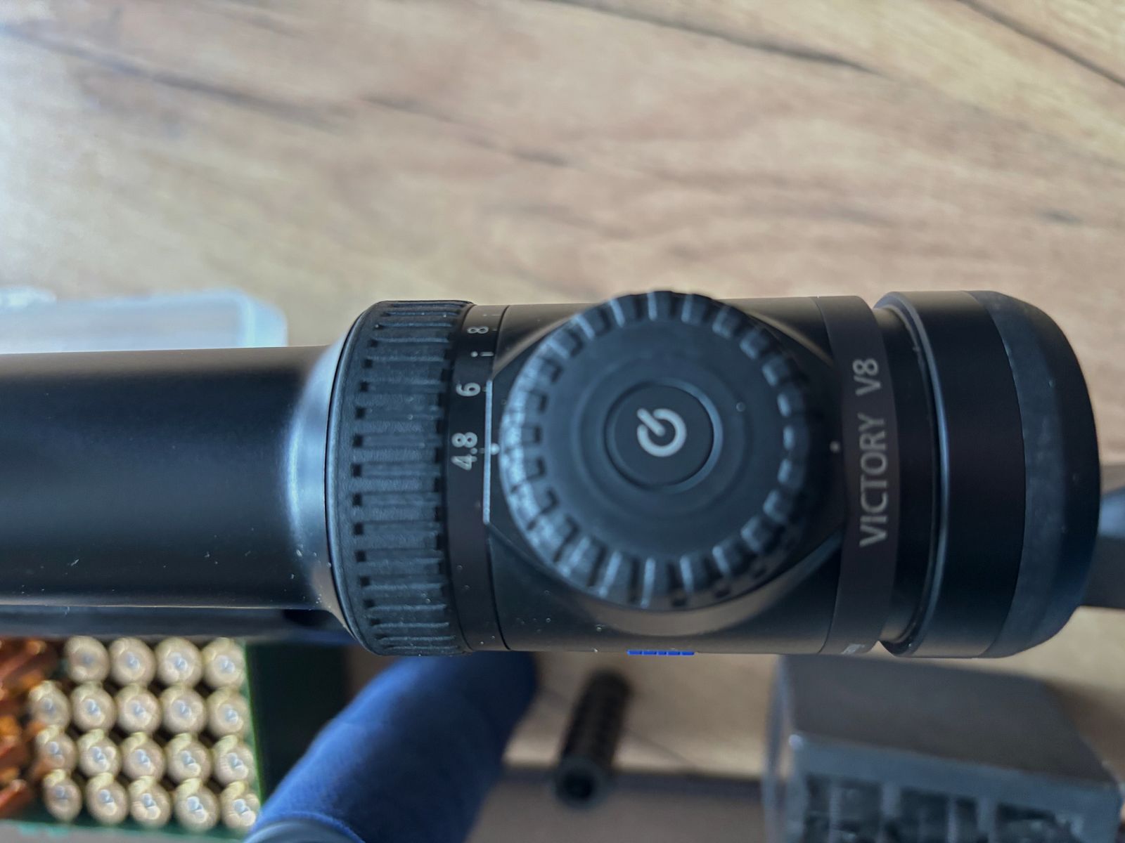 Sako 85 XL 338 Lapua + Zeiss V8+ accessori