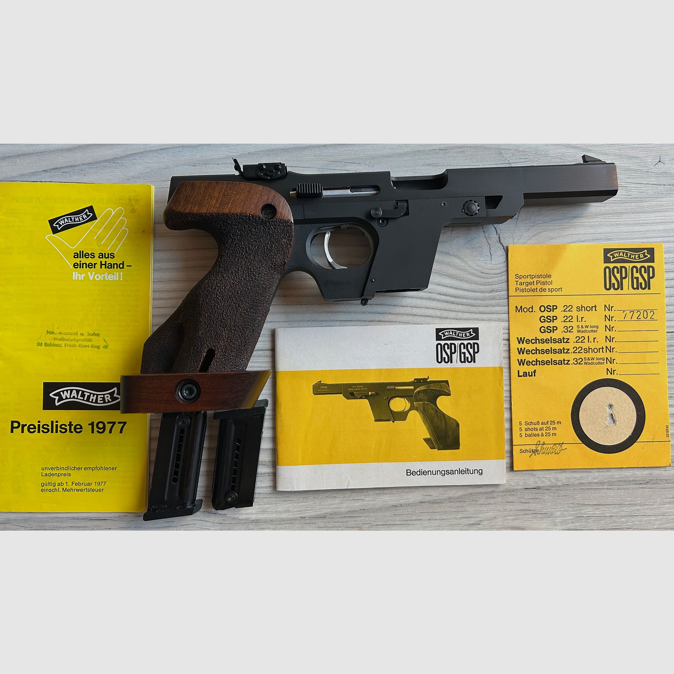 Pistola deportiva Walther GSP calibre 22 l.r. con 2x cargadores y maletín original