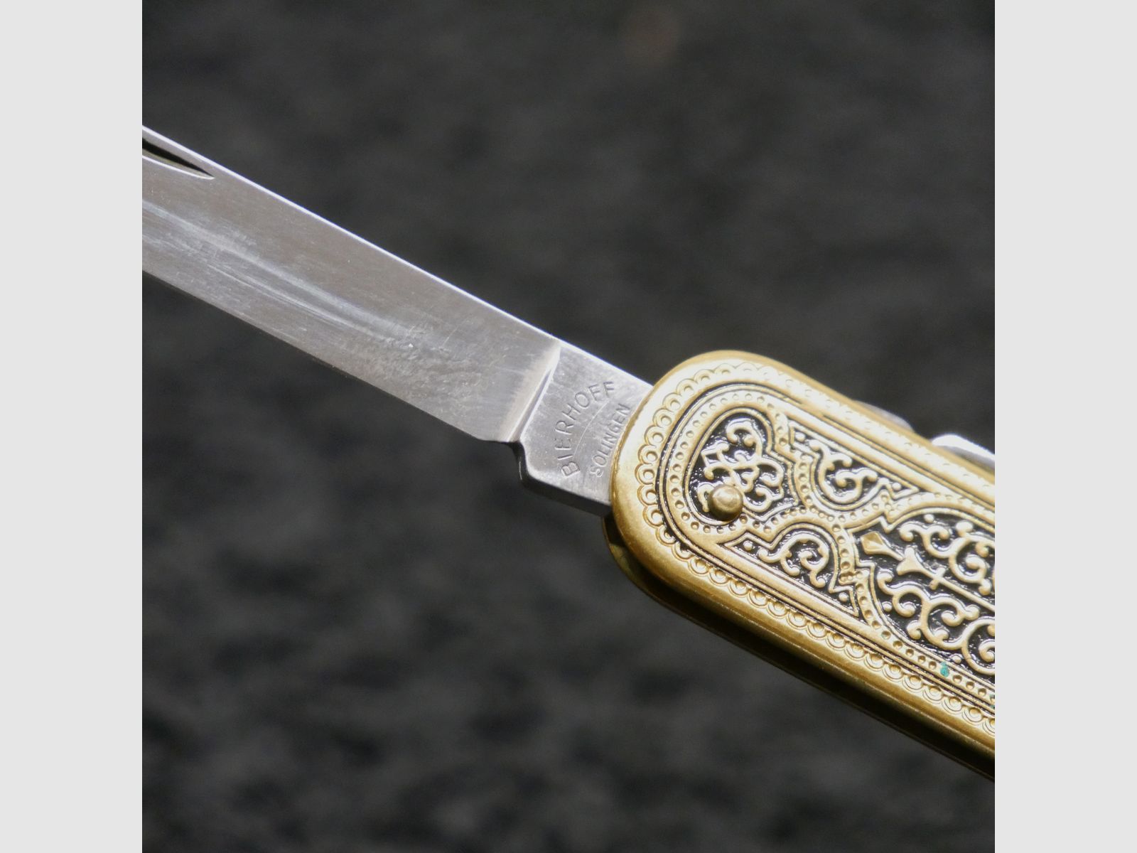 Nóż składany Justus Bierhoff Solingen 3-częściowy ornamentowany z logo Bayera z etui ochronnym vintage