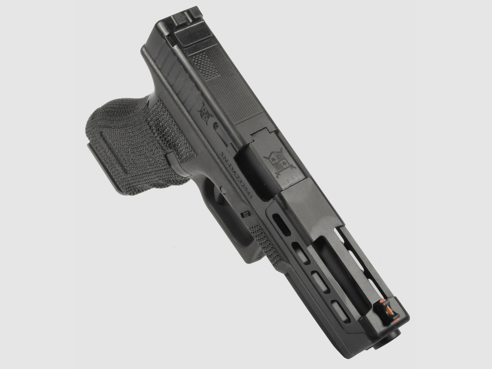 P06 GBB Airsoft Pistole in Schwarz | Delta Armory