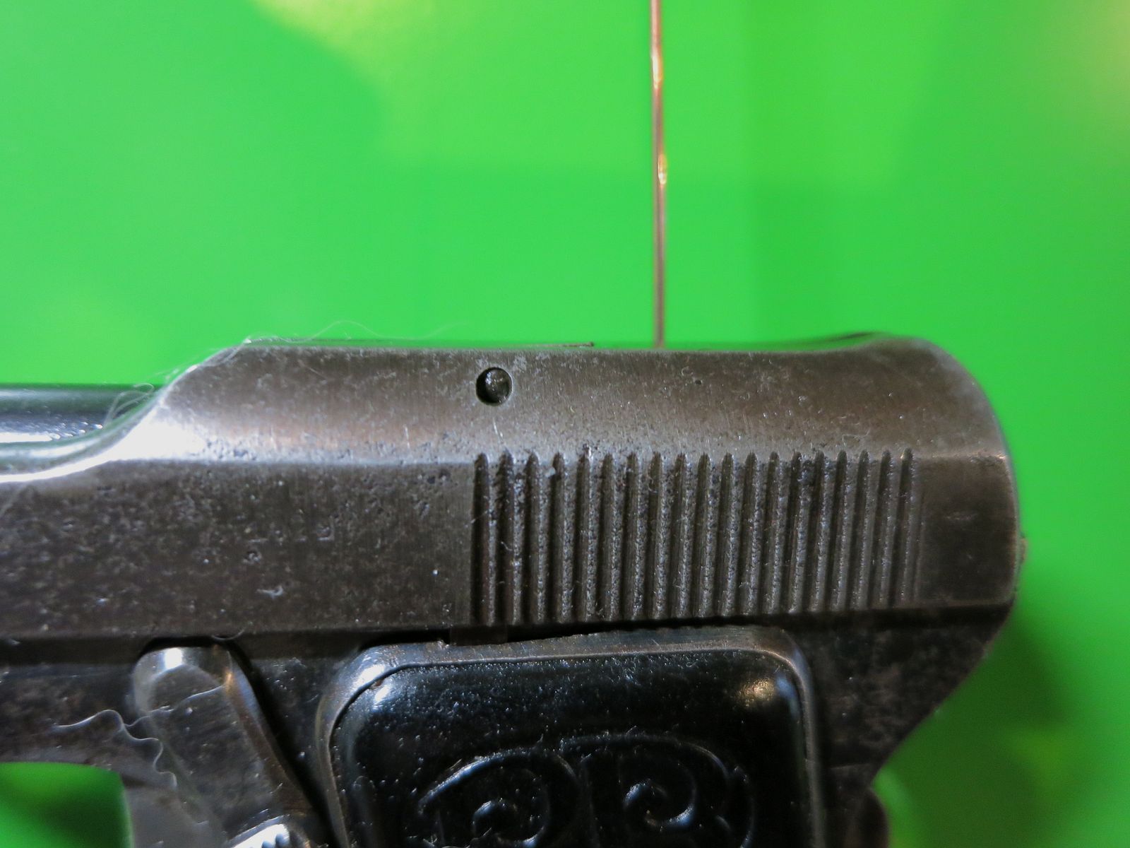 Pistola de bolsillo Beretta Mod. 1920 (418) Versión III; 6,35 mm Browning; J. Bond 007!        #38-