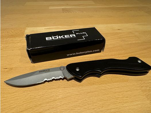 Cuchillo de bolsillo Böker Plus