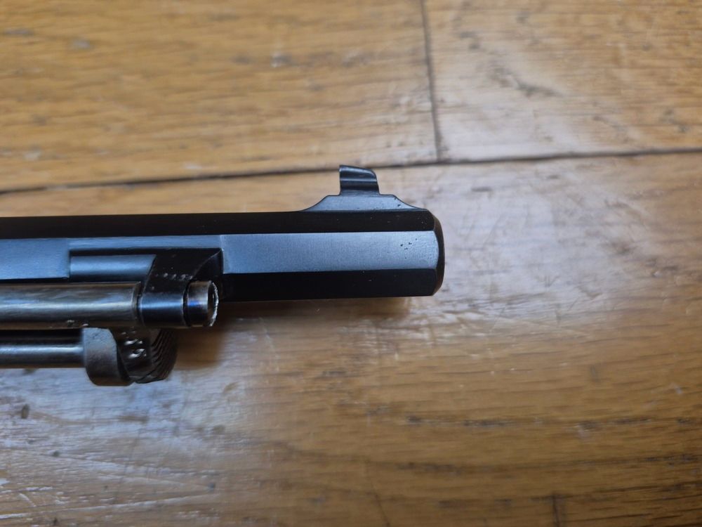 Sehr schöner Schweizer Revolver Modell 1882 (und nicht 1882-29!) – Kal. .7.5 Schweizer – Seltene „private“ Herstellung des Arsenal Bern – 5.903 Exemplare W+F Bern „P“ von nur 37.255 Waffen – Waffe 1. Klasse – quasi neu und Kategorie D! – TBE++, Bild 8 von 22