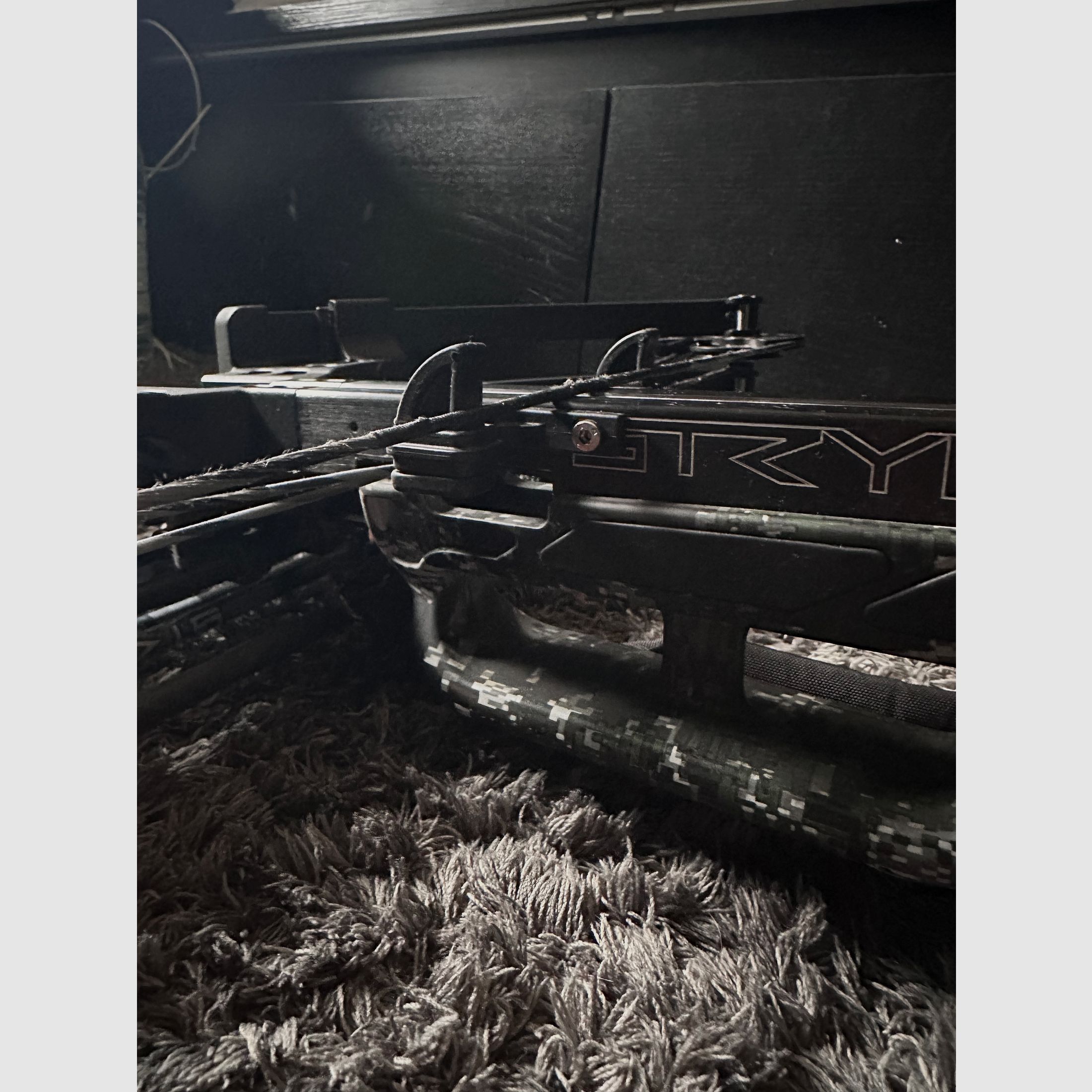 Stryker Strykezone 380 the walking dead armbrust