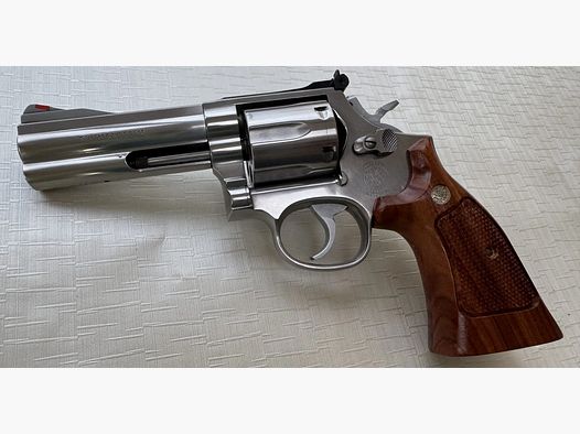 Smith & Wesson Modelo 686-3 – 4 pulgadas – Calibre .357 Magnum