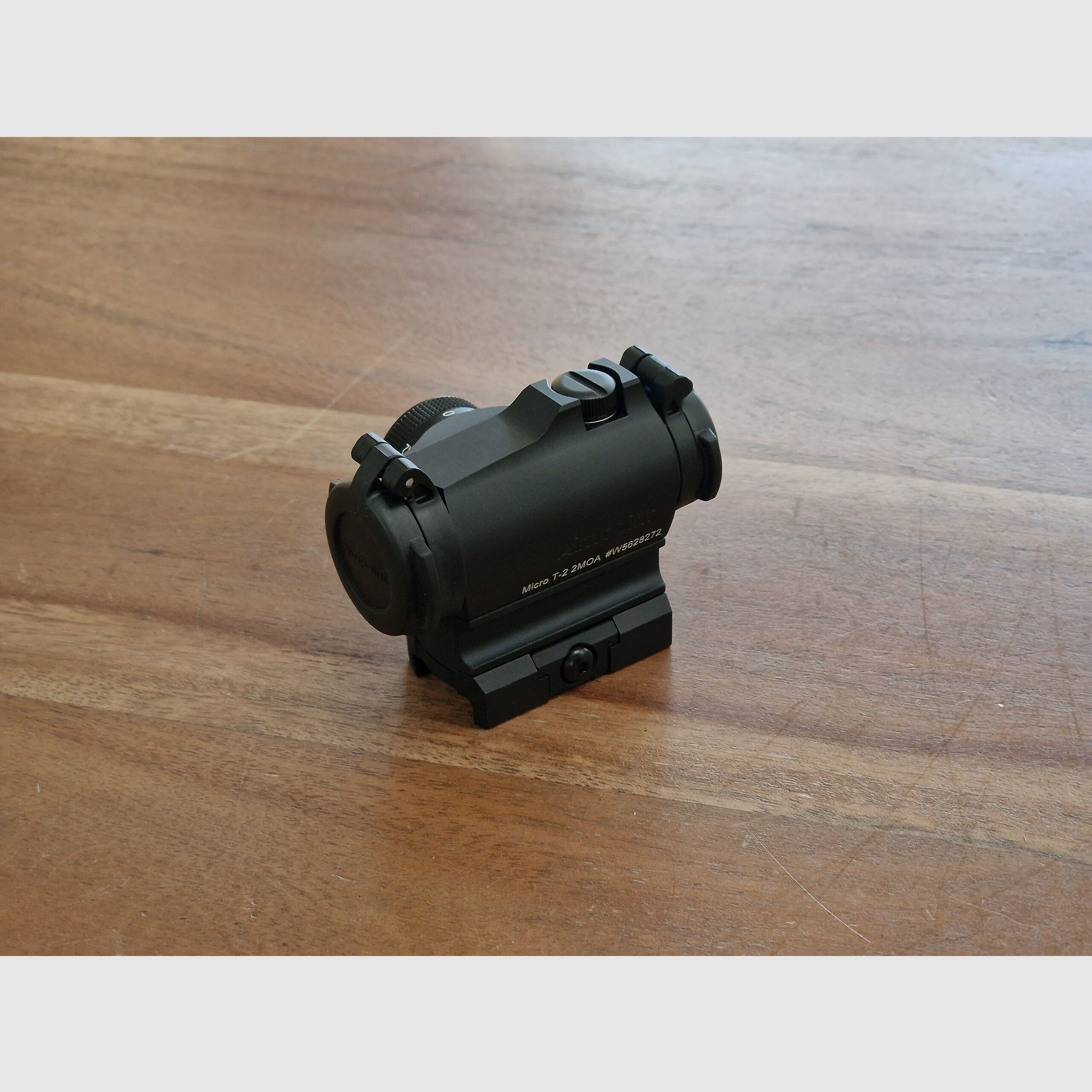 Aimpoint – Zielgerät Micro T-2 / black / mit IR Stufe, 2MOA, ACET Technologie / mit Picantinny Montage, Bild 3 von 3
