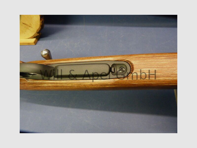Tikka T3x Lite z brązową kolbą GRS Thumbhole