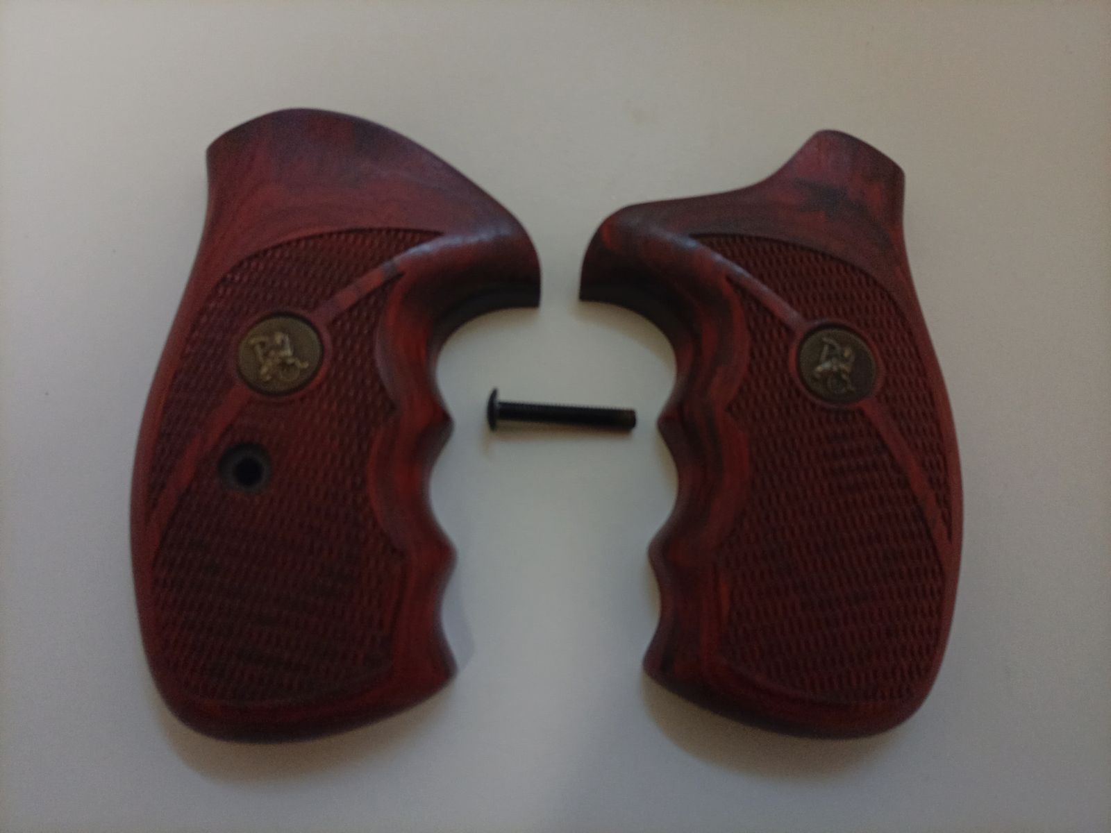 Wood grip panels for S&W Revolver N-Frame