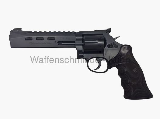 Smith & Wesson	 686 Supertarget