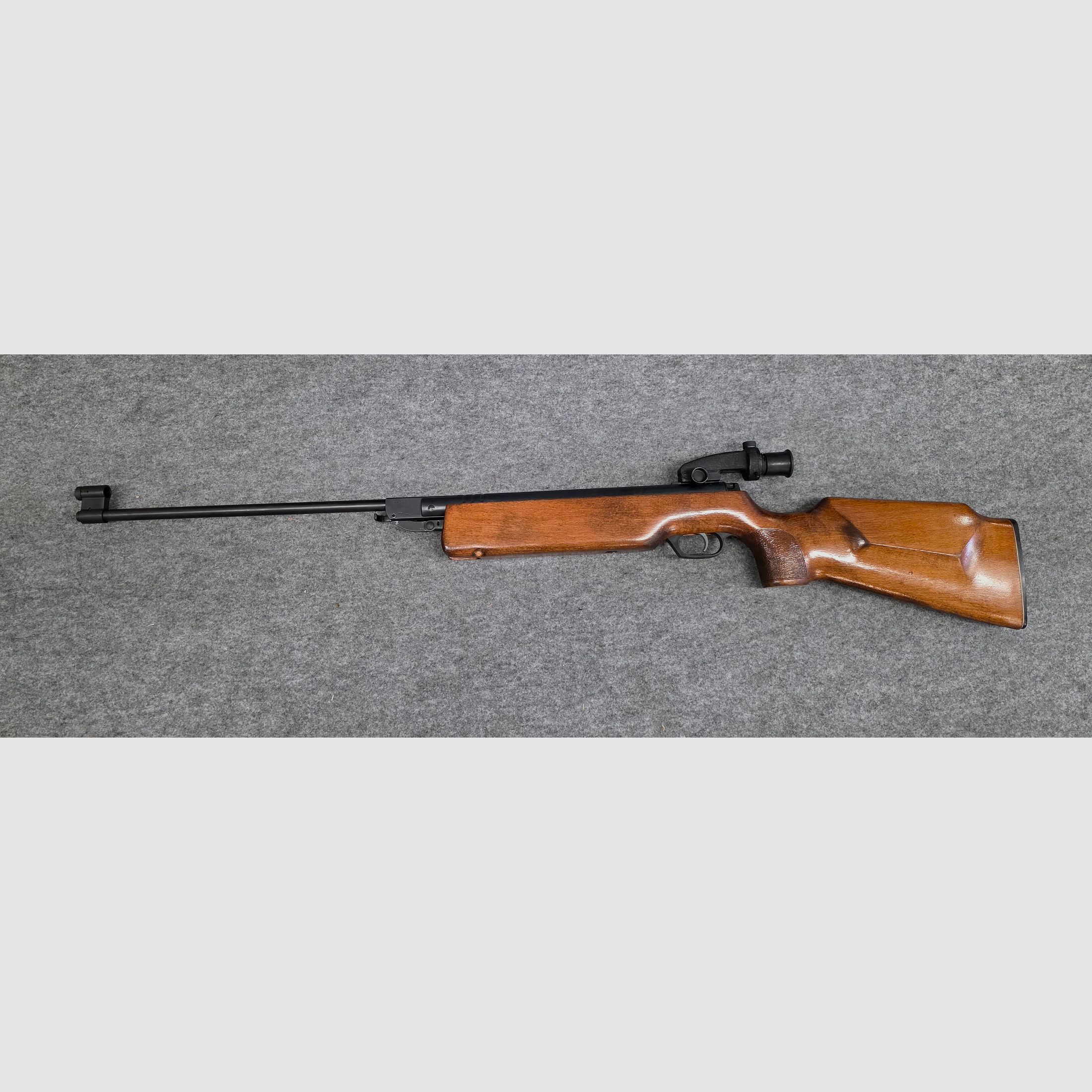 Haenel 303-8 Super 1. Variante con túnel de mira macizo