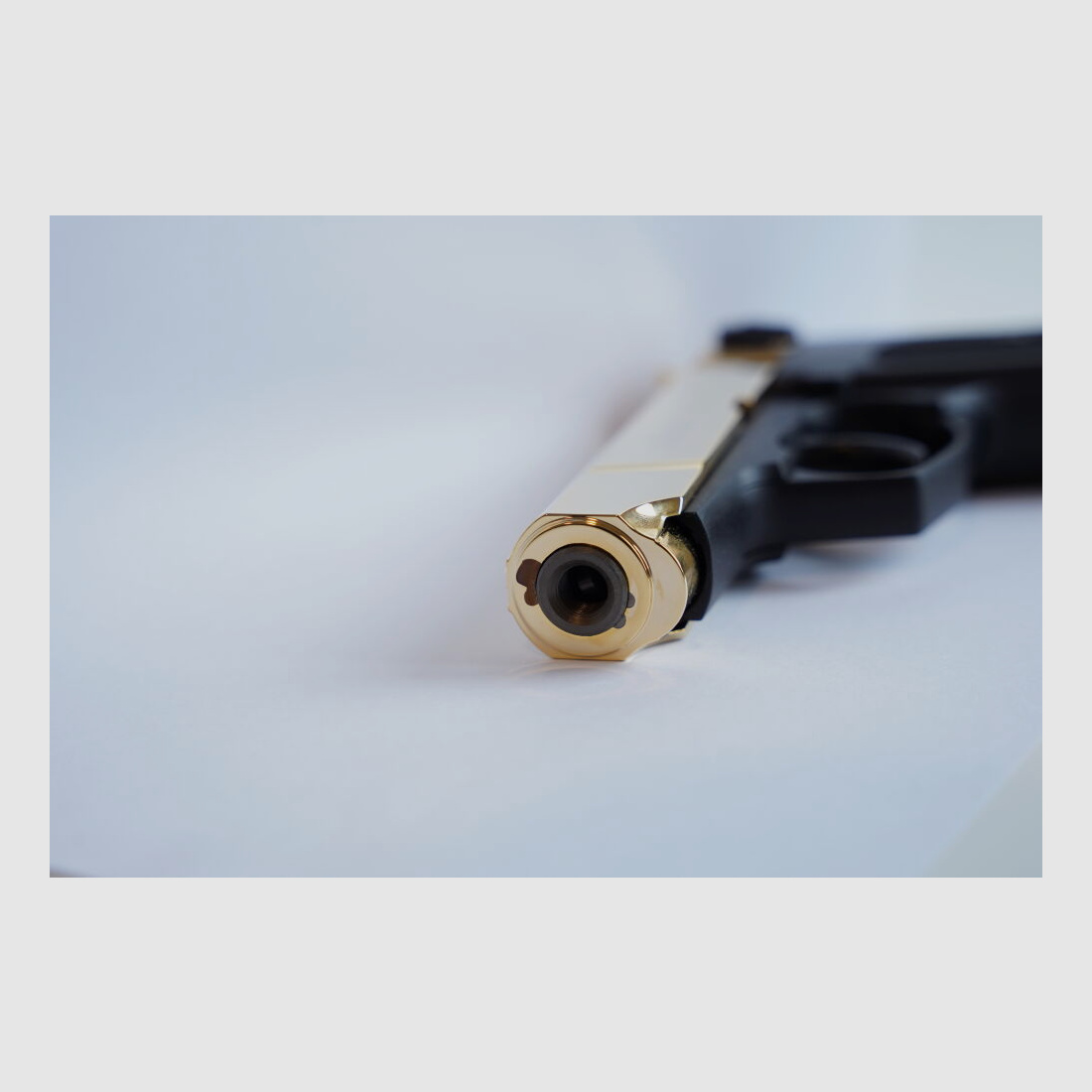 Röhm RG88 Schwarz/Gold Schreckschusspistole