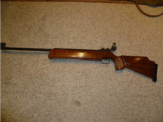ANSCHÜTZ SPORTLUFTGEWEHR MATCH MODELL 220  DEFEKT