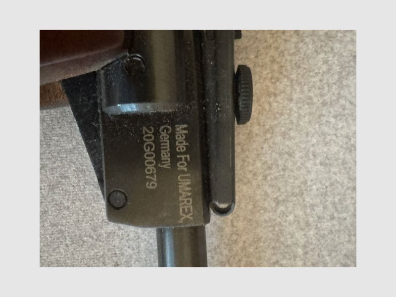 Carabina ad aria compressa Perfecta Mod. 45 cal. 4.5mm (177) inclusi scope e 3 barattoli di diabolos H&N, 1 sigillato, 2 ancora pieni per circa il 70%, immagine 4 di 6
