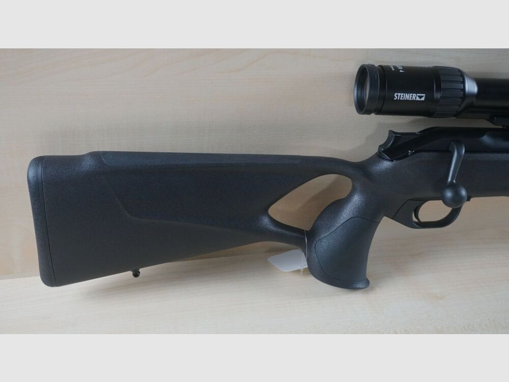Blaser R8