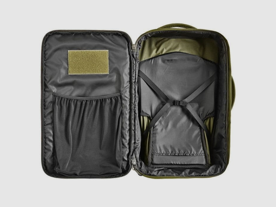 Mochila de viaje Bergara 30l verde oscuro