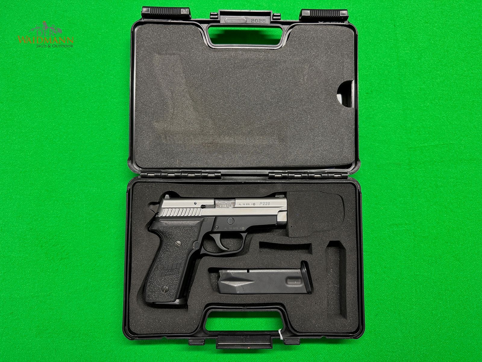 Pistola Sig Sauer P229 9mm x 19 incluida maleta