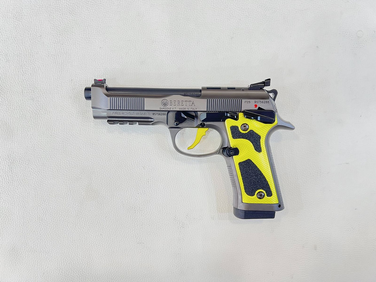 BERETTA 92X PERFORMANCE OPTIC GELB – 9×19, Bild 1 von 4