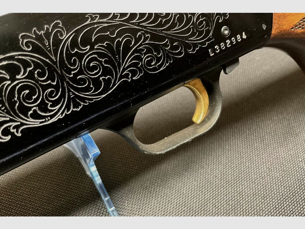 Mossberg Ohne 12/76