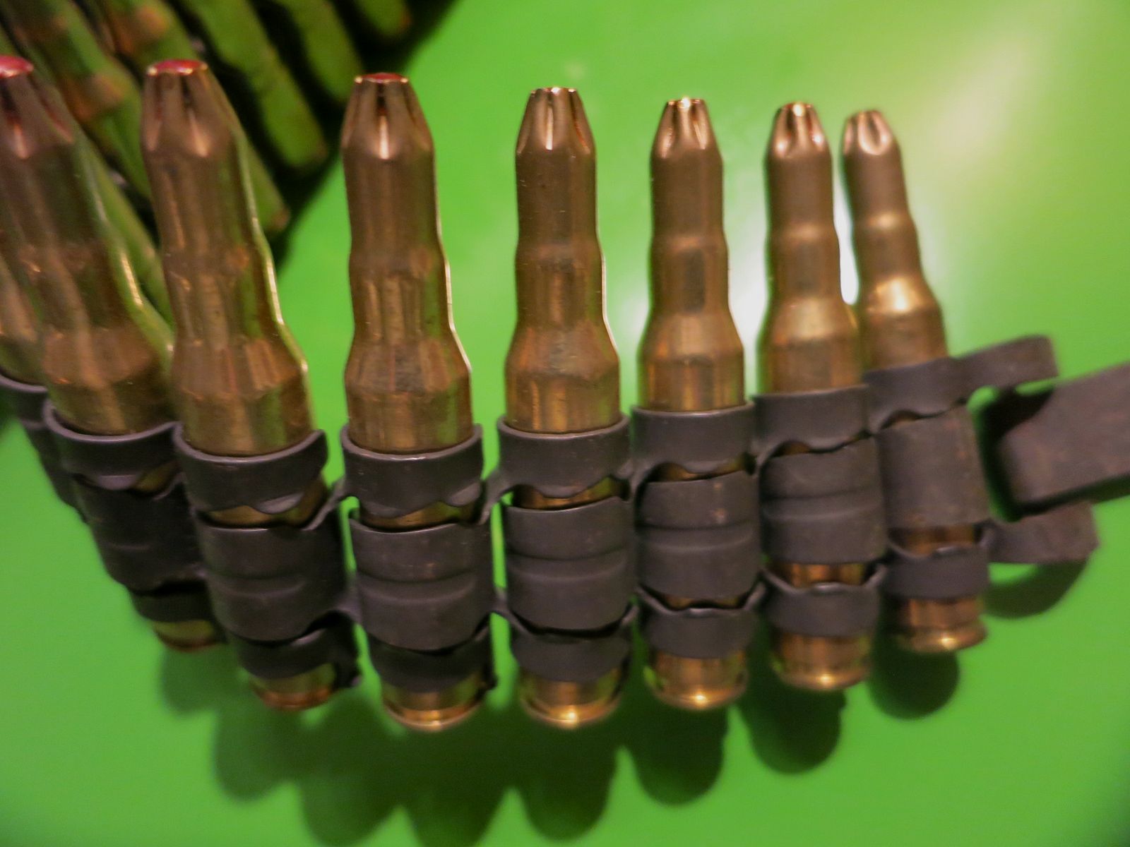 Platzpatronen/Sammlerpatronen/Manöverpatronen 7,62X51, .308 Nato auf Gurt MG 42      #2-