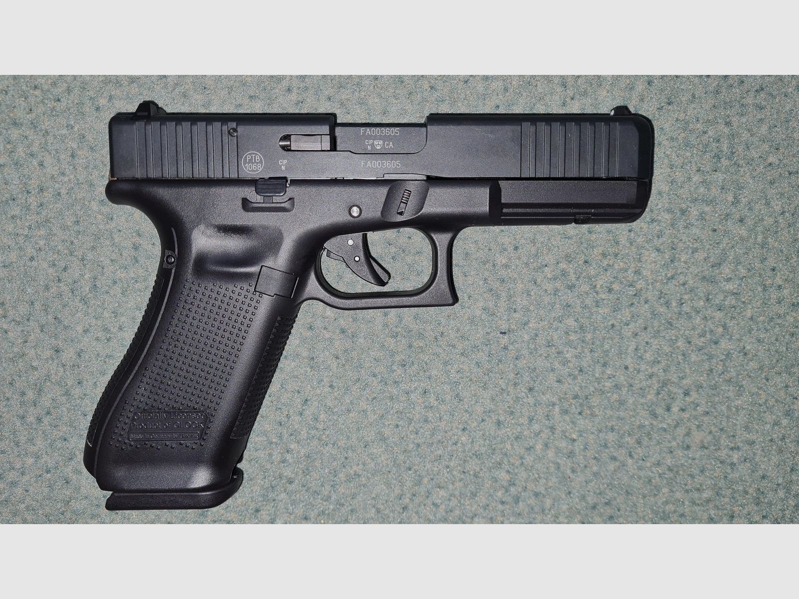 Glock 17 Gen5 9mm P.A.K. Erste Auflage - Sammlerstück