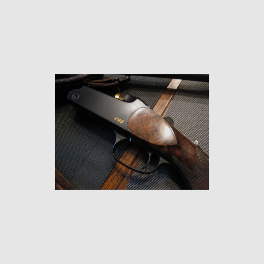 Droomachtige Blaser Black-Custom K95 met droomstock HK 9/10 in caliber .308 Winchester incl. LEICA Fortis 1,8-12x42i red dot sight L-4A (zoals ZEISS 60) en incl. 60 schoten RWS DK 10,7 gram