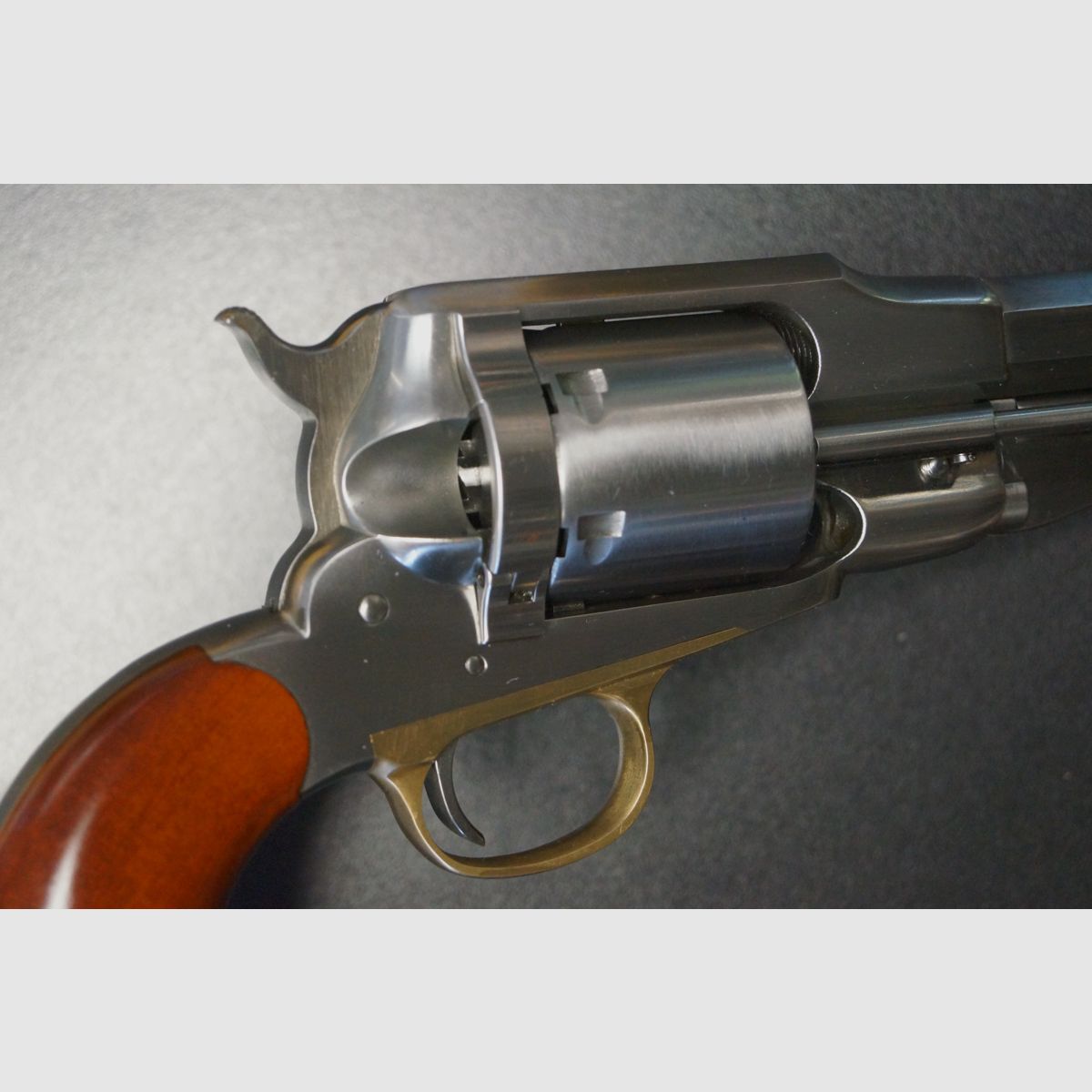Uberti 1858 New Improved Army White, immagine 2 di 6