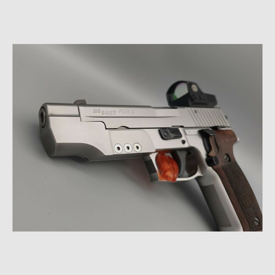 SIG Sauer P226S con Romeo 1 e mirino regolabile 9mmLuger