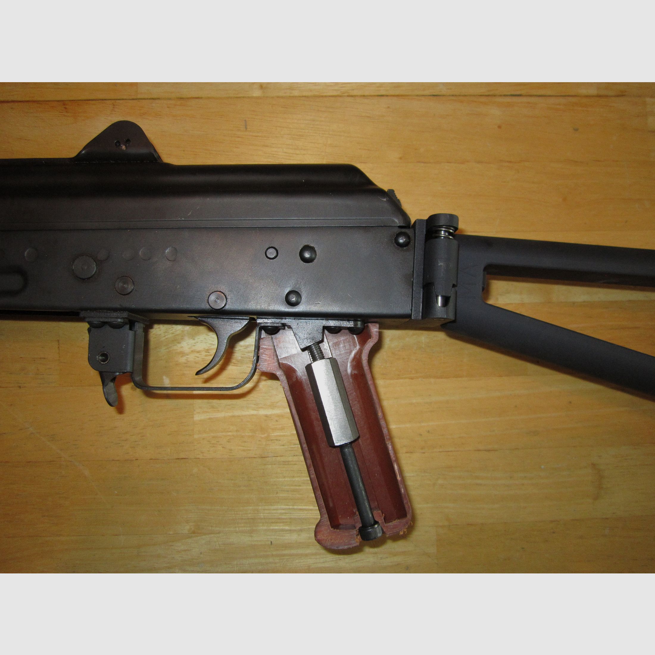Poignée de pistolet Zastava M70 avec angle de poignée AK47 référence technique // Yugo AK