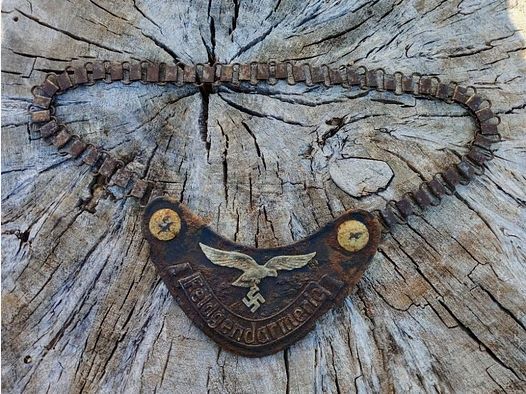 Originele gorget Feldgendarmerie Luftwaffe uit Wk2