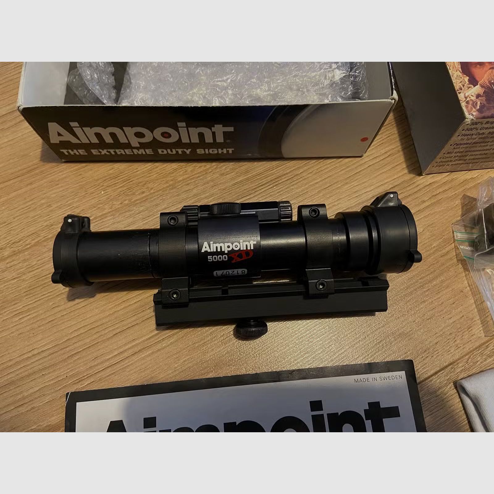 Aimpoint 5000XD Set in OVP Rotpunktvisier / Reddot mit Carry handle Weaver Mount - Top Zustand