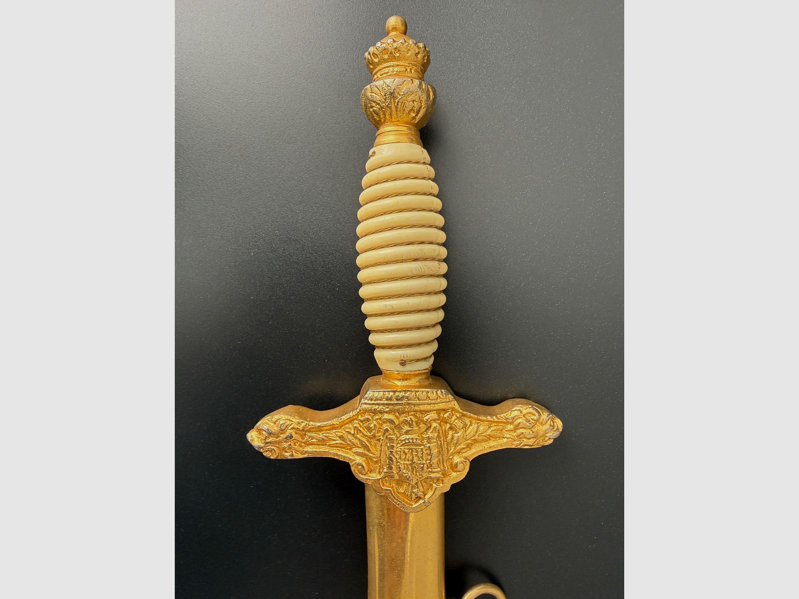 Dolch für Offiziere der spanischen Fallschirmjäger