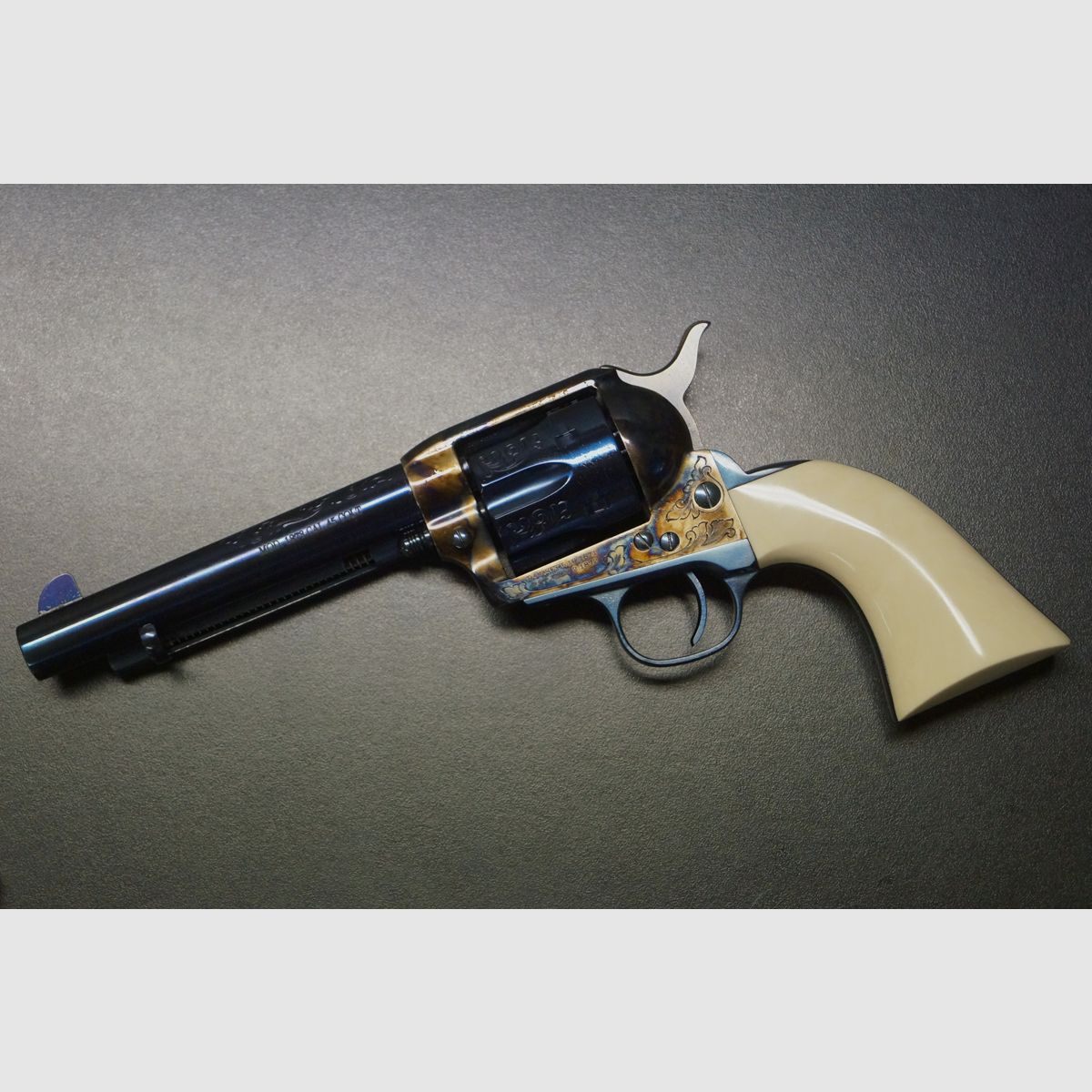 Uberti 1873 Cattleman handgraviert, Bild 5 von 5