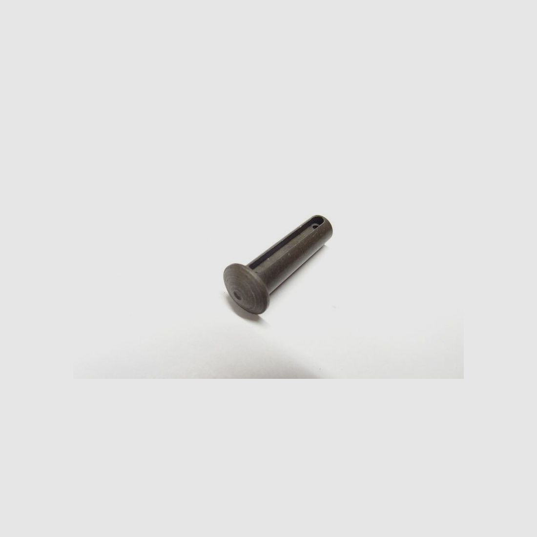 AR15 Zerlegebolzen, hinten (AR15 takedown pin, rear)