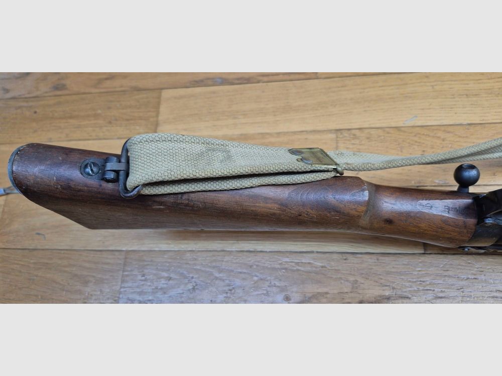 Buena Carabina Lee-Enfield N°4 MKI – Cal. .303 British – 10 disparos – Arsenal de Fazakerley de 1944 – Buena mecánica – Maderas hermosas y cañón muy bueno – Correa – TBE+, imagen 10 de 30