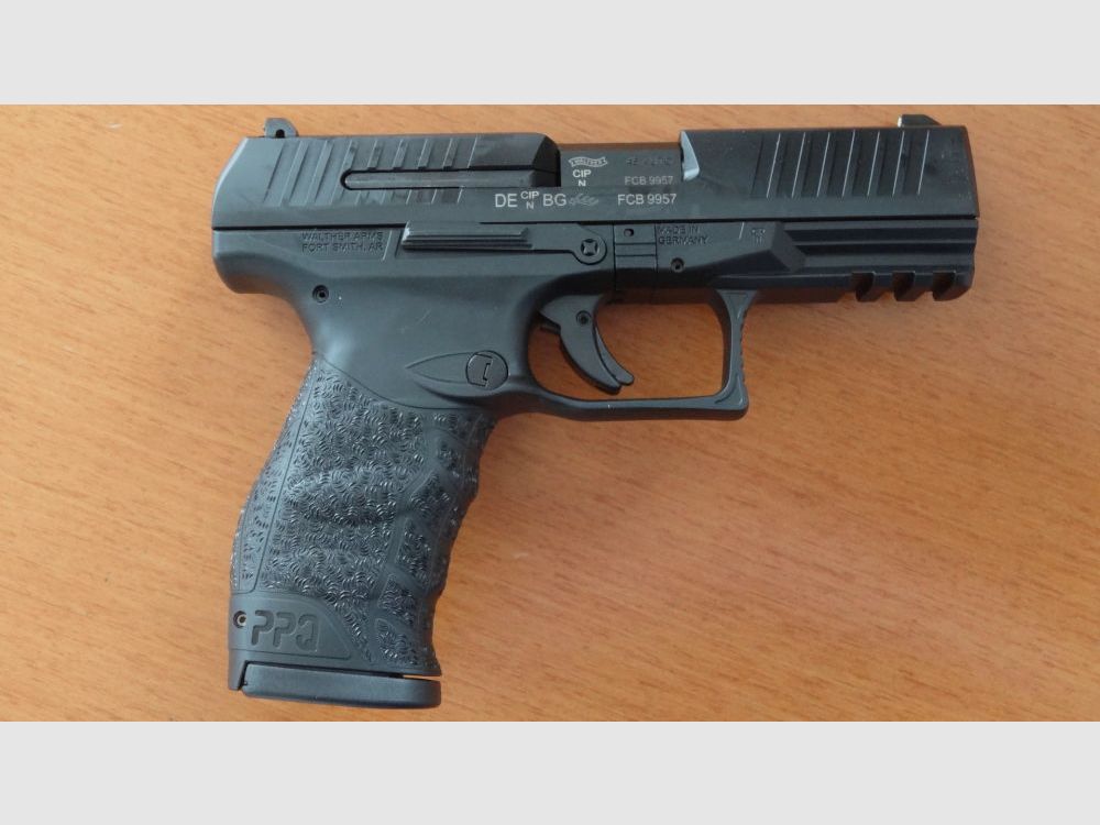 Walther SL-Pistole: Walther PPQ M2 in 45 ACP, Bild 2 von 3