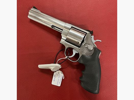 Smith & Wesson 629 Hunter