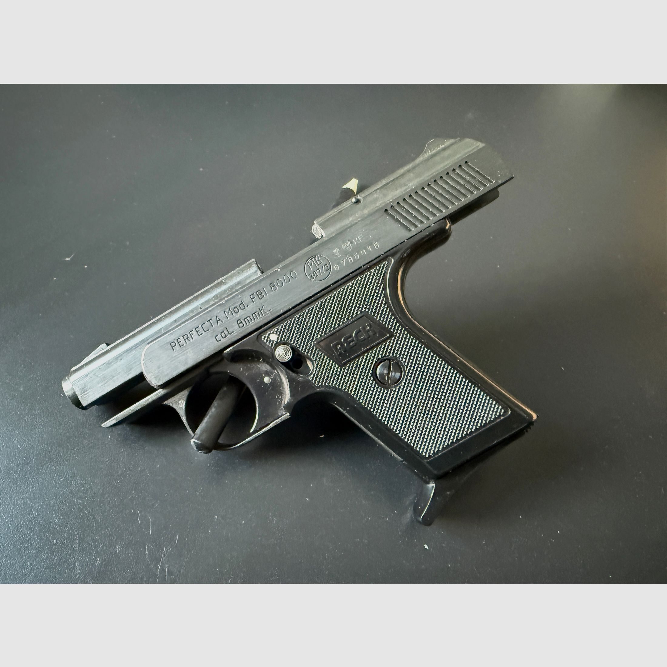 UMAREX Perfecta Mod. FBI 8000 Cal. 8mmK. Fabriqué en Allemagne