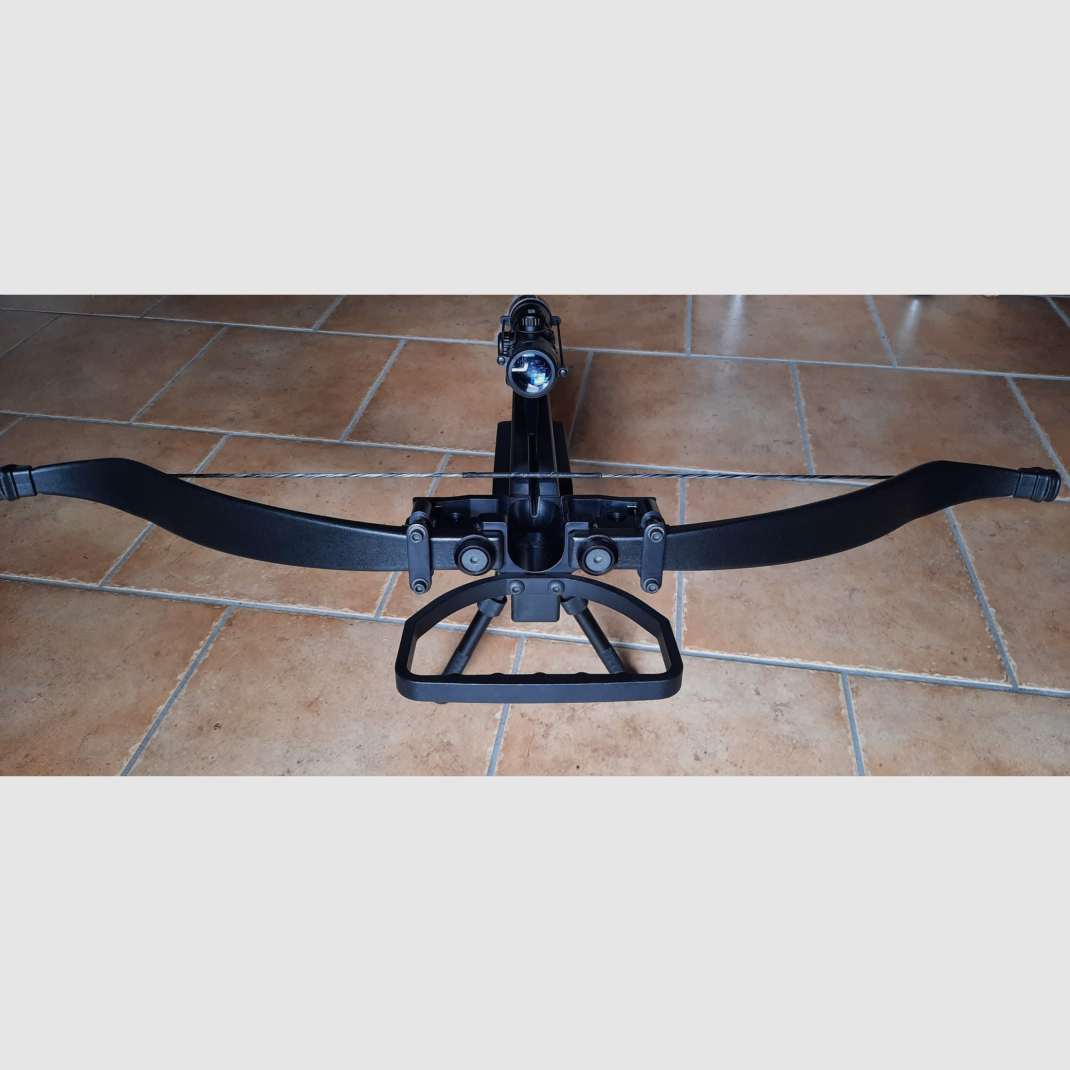 Excalibur XLT 2.0 with 200 lbs Matrix limbs, new, image 7 of 7