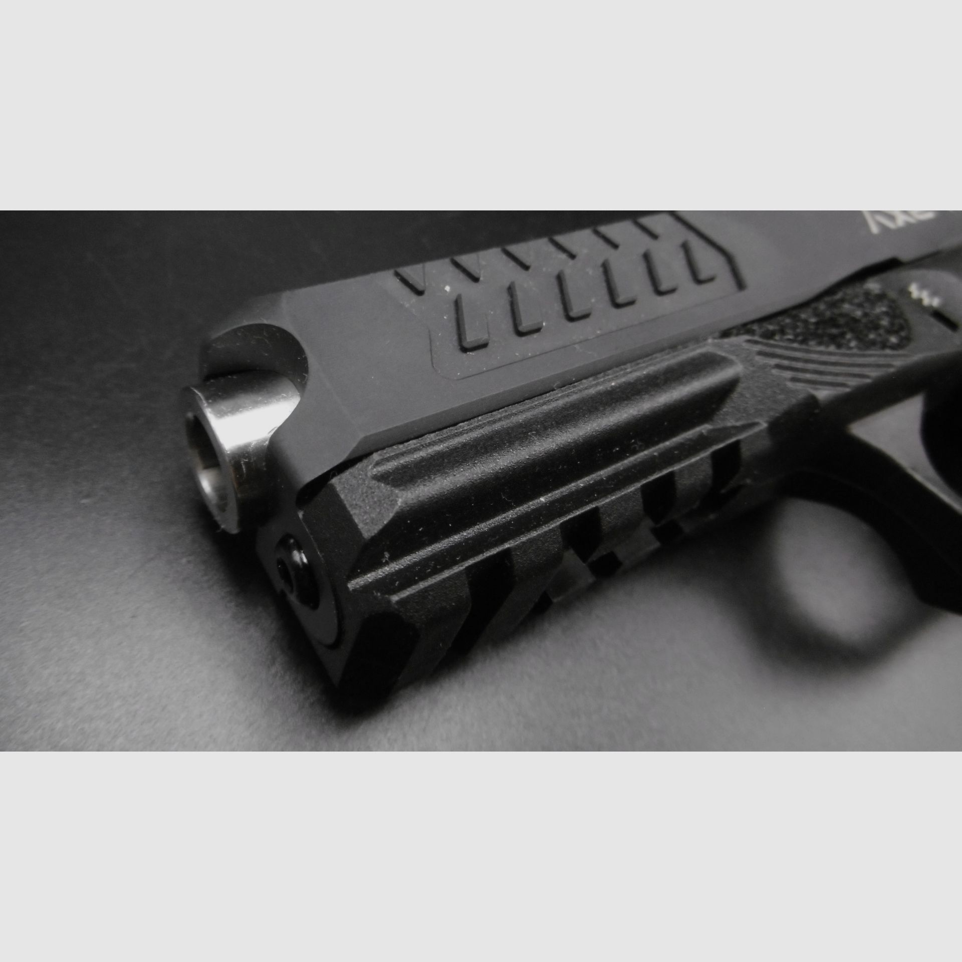 Pistola BUL AXE FULL SIZE CLEAVER Cal 9 mm - NERO PVD, immagine 5 di 7