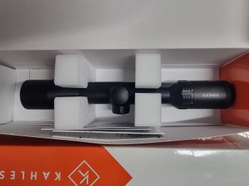 Kahles HELIA 1,6-8x42i 4 DOT mit Schiene