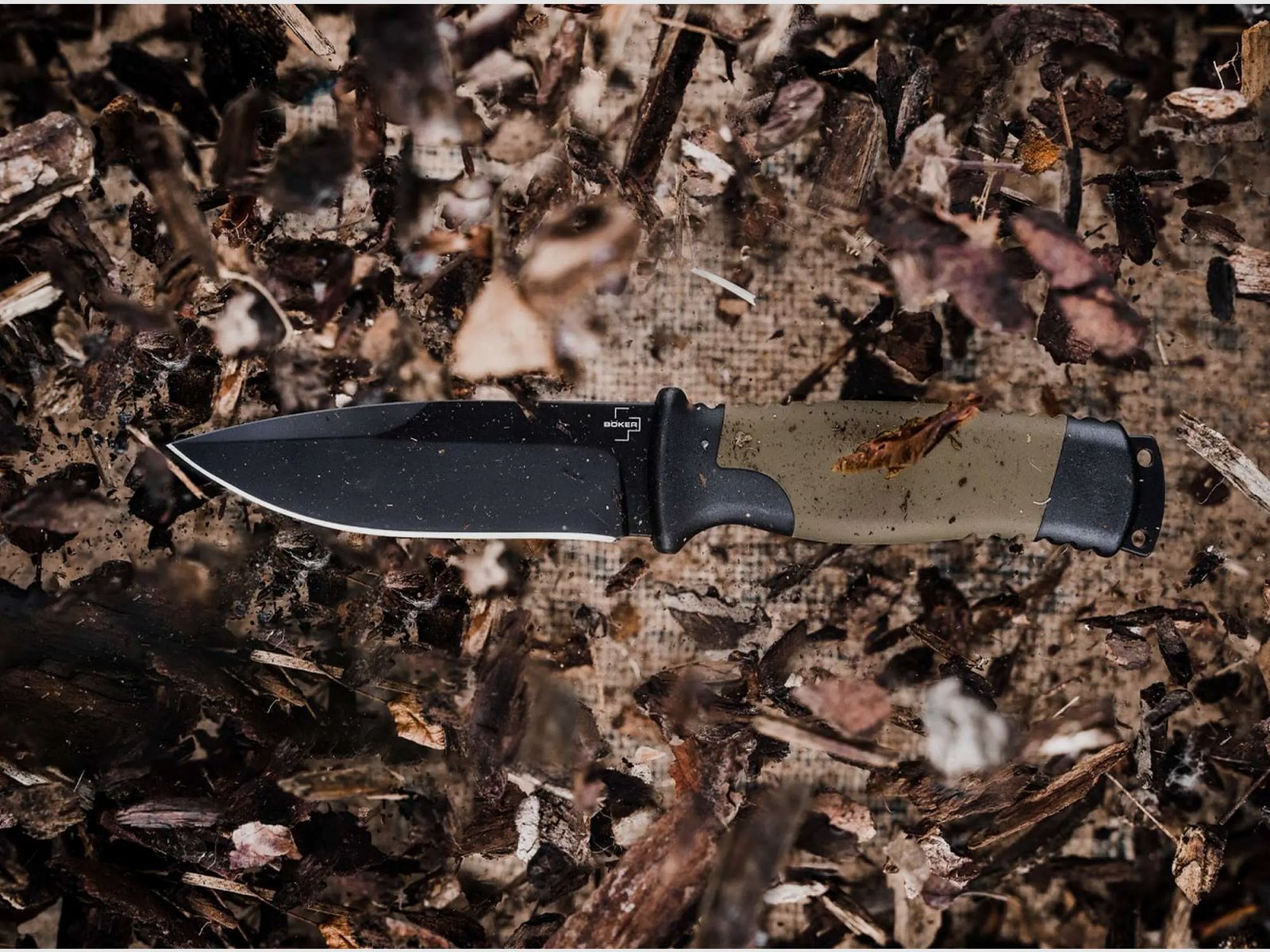 Böker Plus Nóż Outdoor Desertman