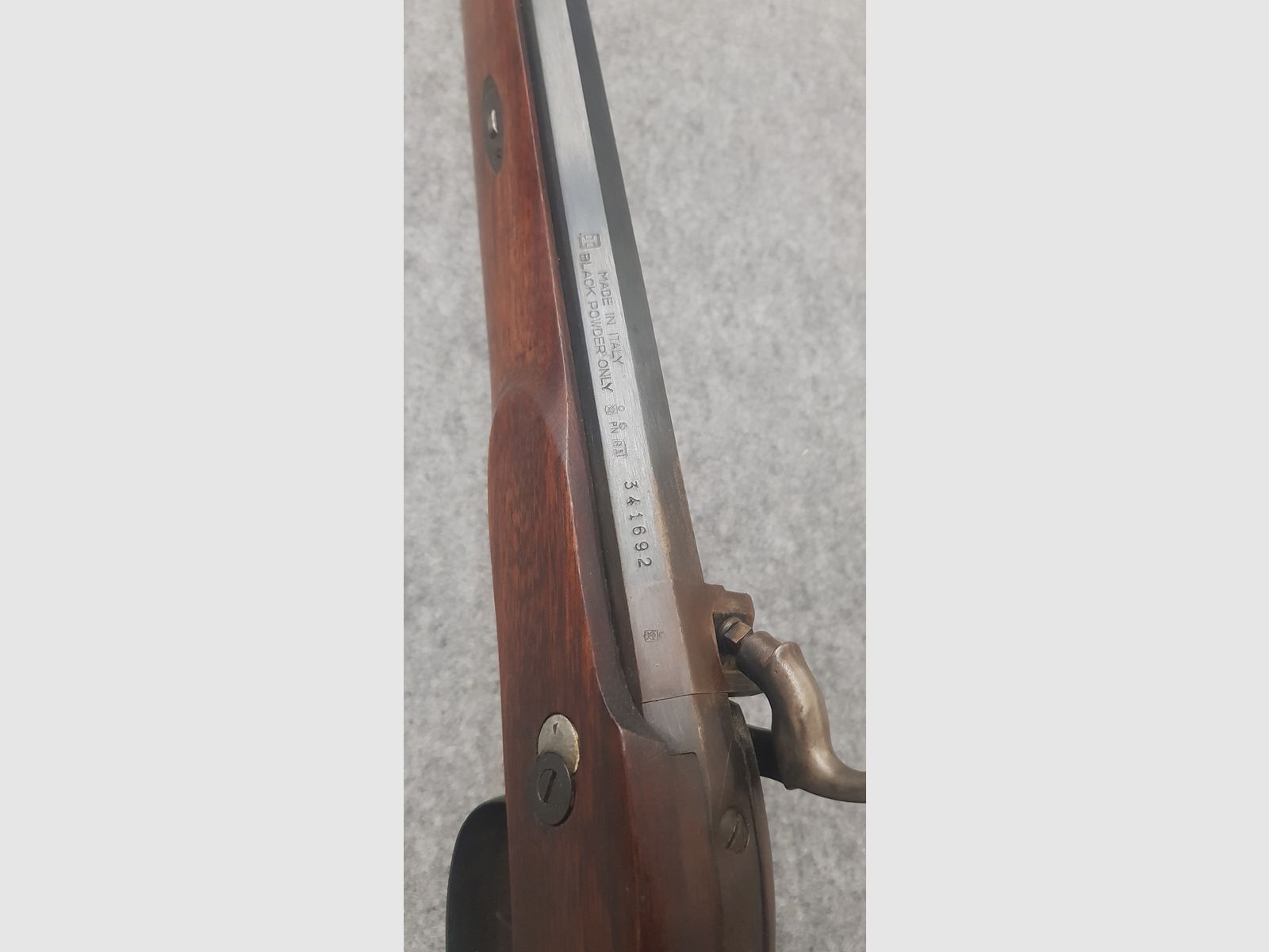 Vorderlader Great Plains Hawken Perkussions Rifle im Kaliber .45 Gewehr mit Diopter