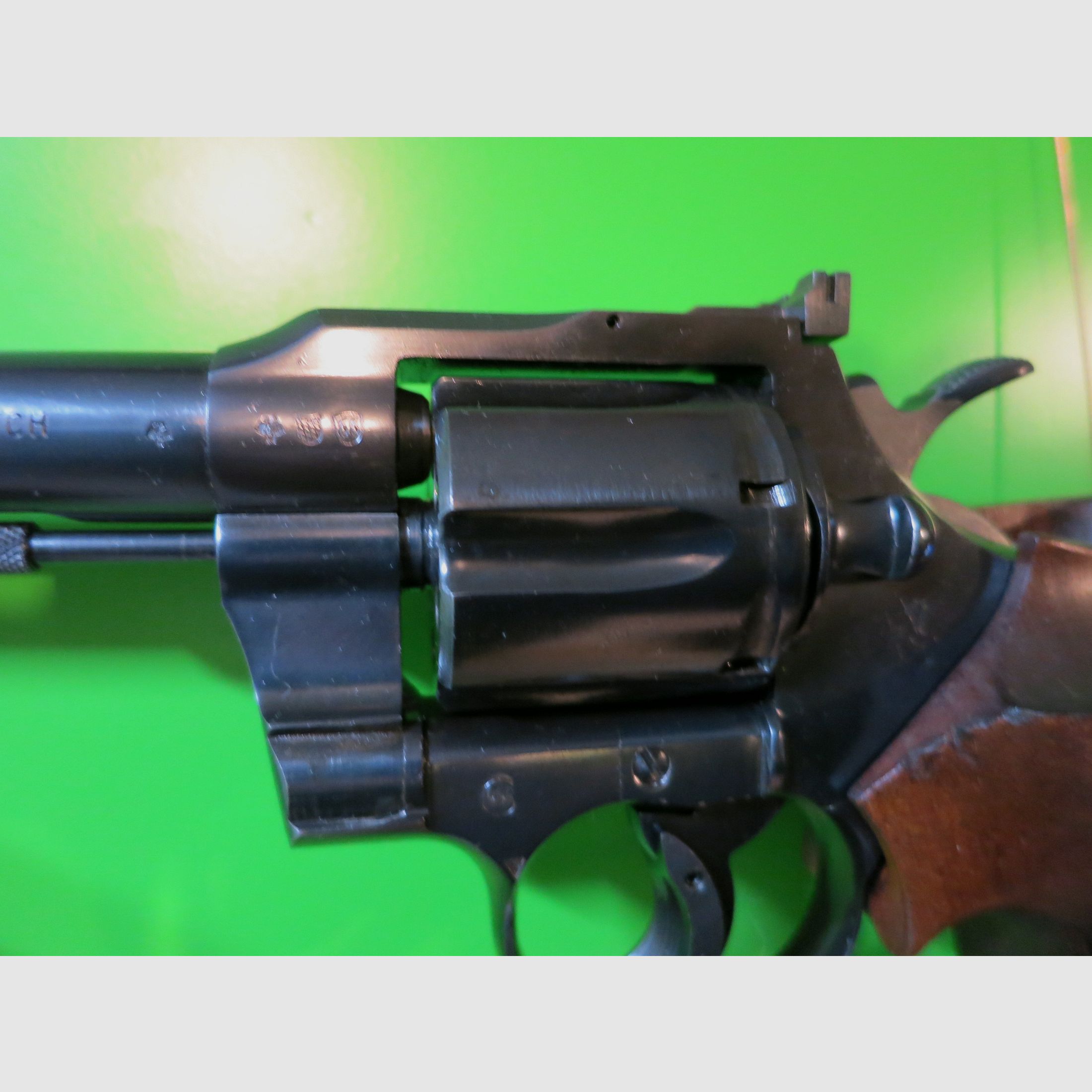 Revolver COLT Officer's Model Match, fifth edition of the series in .22lr, sport grip #62-