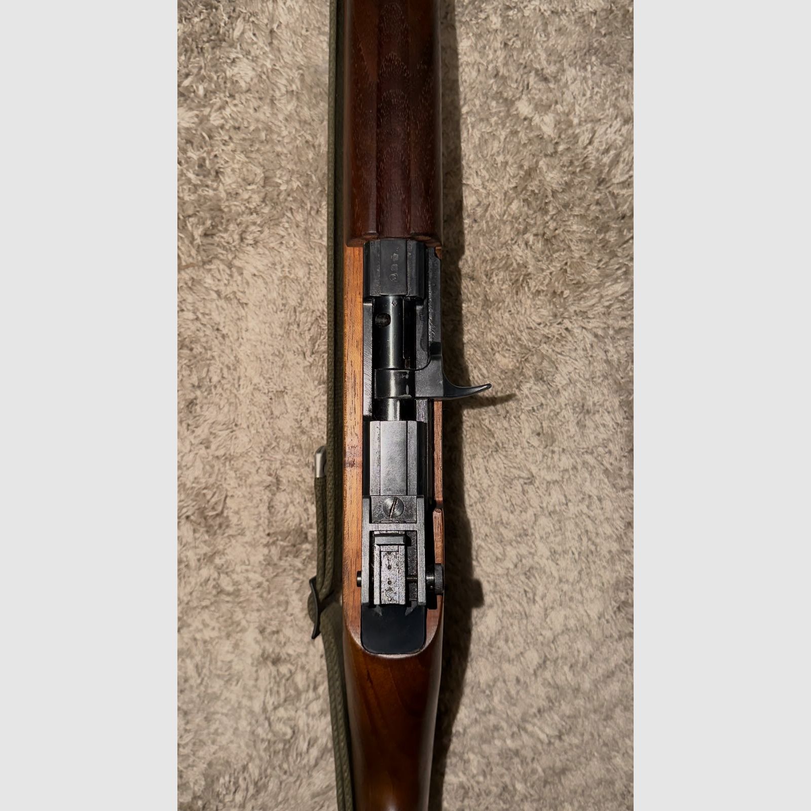 ERMA Mod. E M1 22 – Kal. .22 lr – Halbautomat im US-Carbine-Look mit Riemen, Bild 6 von 6