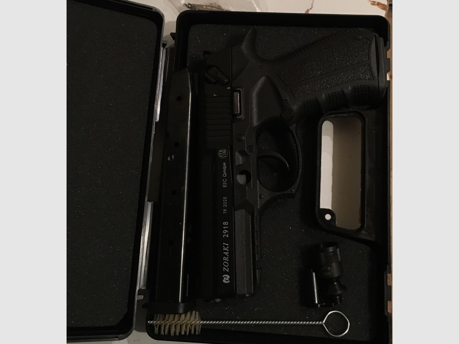 Zoraki 2918 9mm P.A.K Schreckschuss inkl. 25 Schuss Magazin