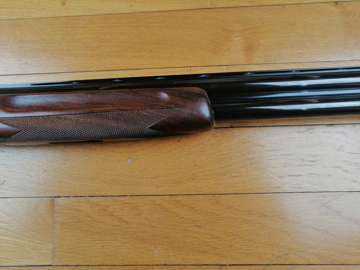 Fusil superposé SKB 605SC- calibre 12/76 – Qualité Made in Japan – Gravures – 5 chokes et clé – NEUF, image 15 sur 22