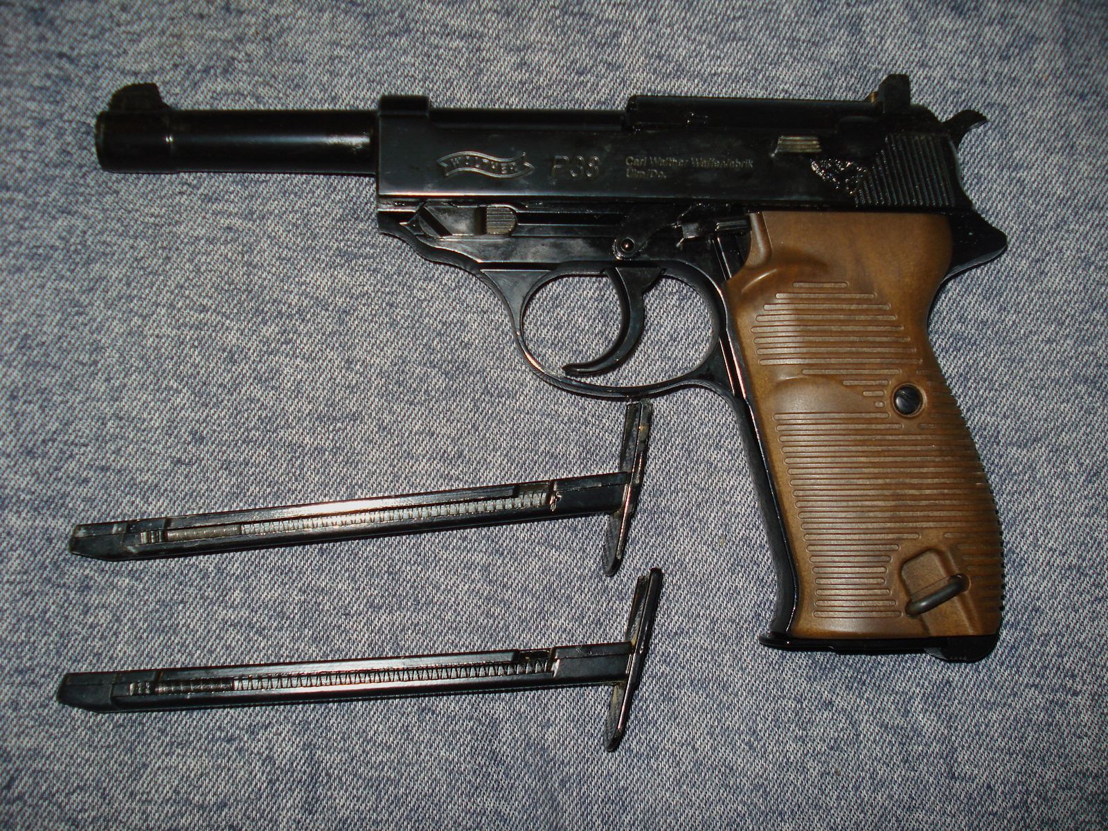 CO 2 Pistole WALTHER P 38 mit Zubehör