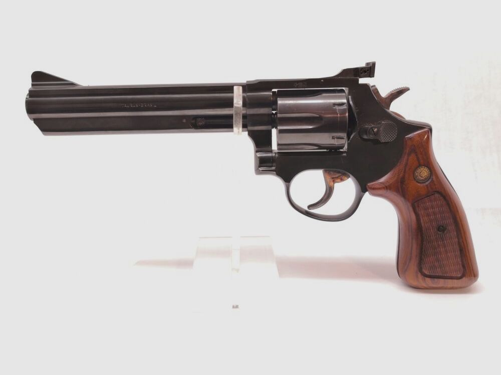 Taurus 669