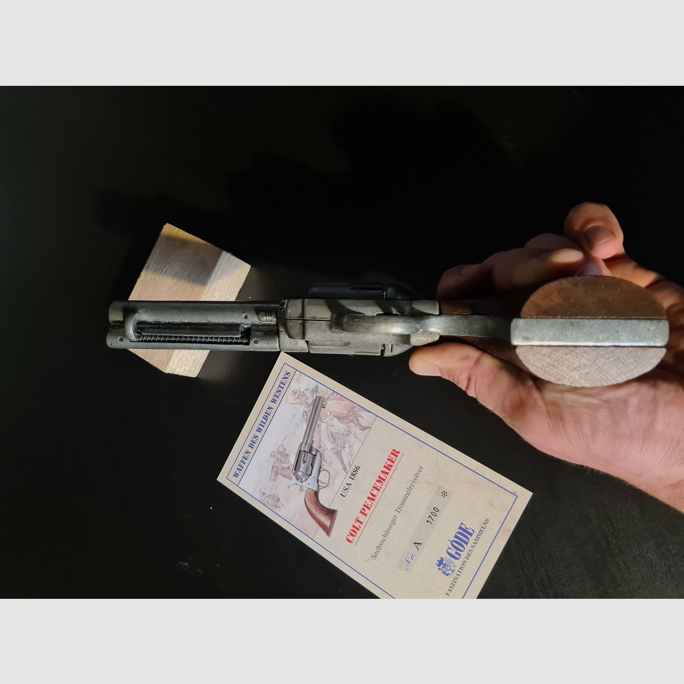 COLT PEACEMAKER Revolver Deko GODE